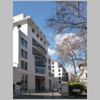 Carlton Gardens, James Stirling & Michael Wilford, photo by Iqbal Aalam on flickr,2.jpg